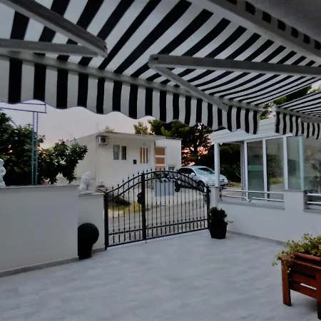 With A Parking Space Baska Voda, Makarska - 16517 Apartment Baska Voda